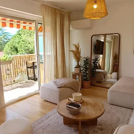 Bright With A View In Saint-raphael